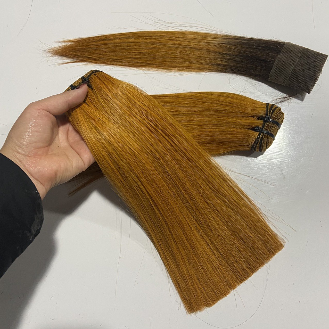 Beautiful Vietnamese Human Hair Extensions Raw Material 30-Inch Wave and Straight Styles Available in Bundles or 8-Inch Pieces