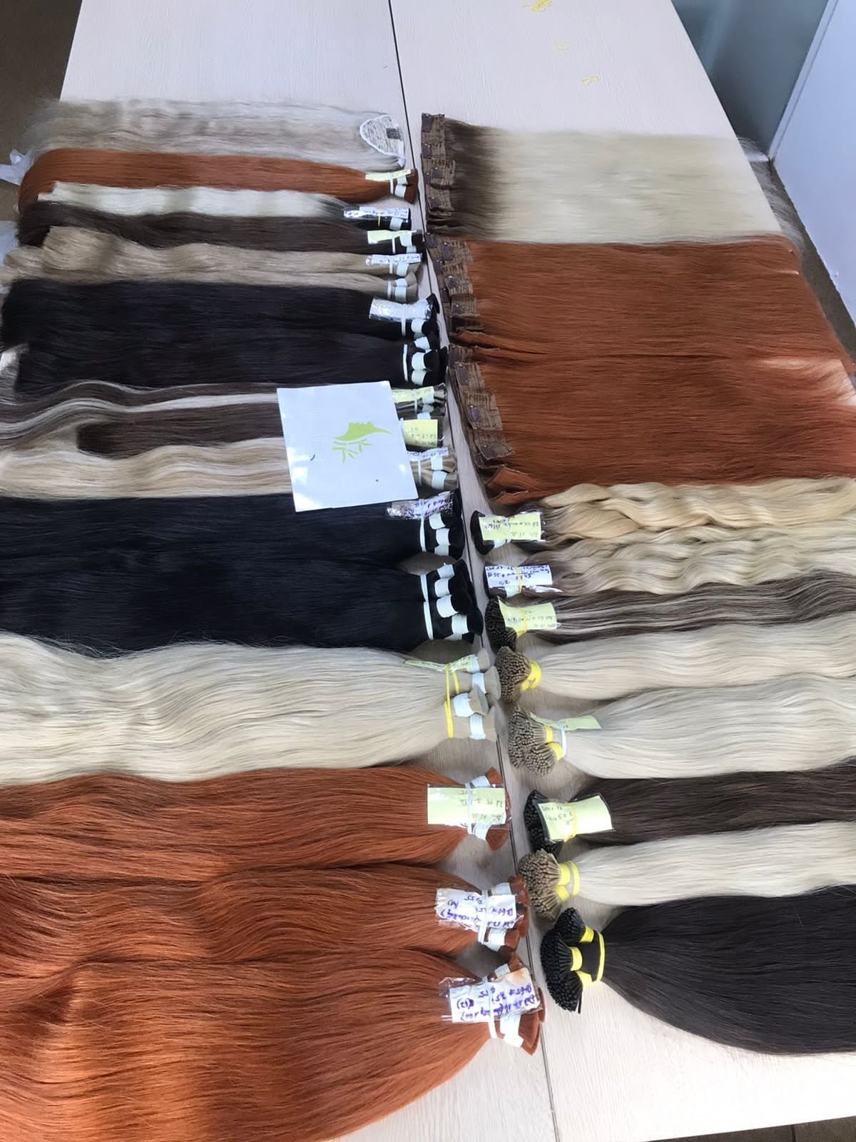 Bulk 100g High Quality 100% Human Hair Extensions Body Wave and Straight Wave Styles Available in 14 to 32 Inches for Wome