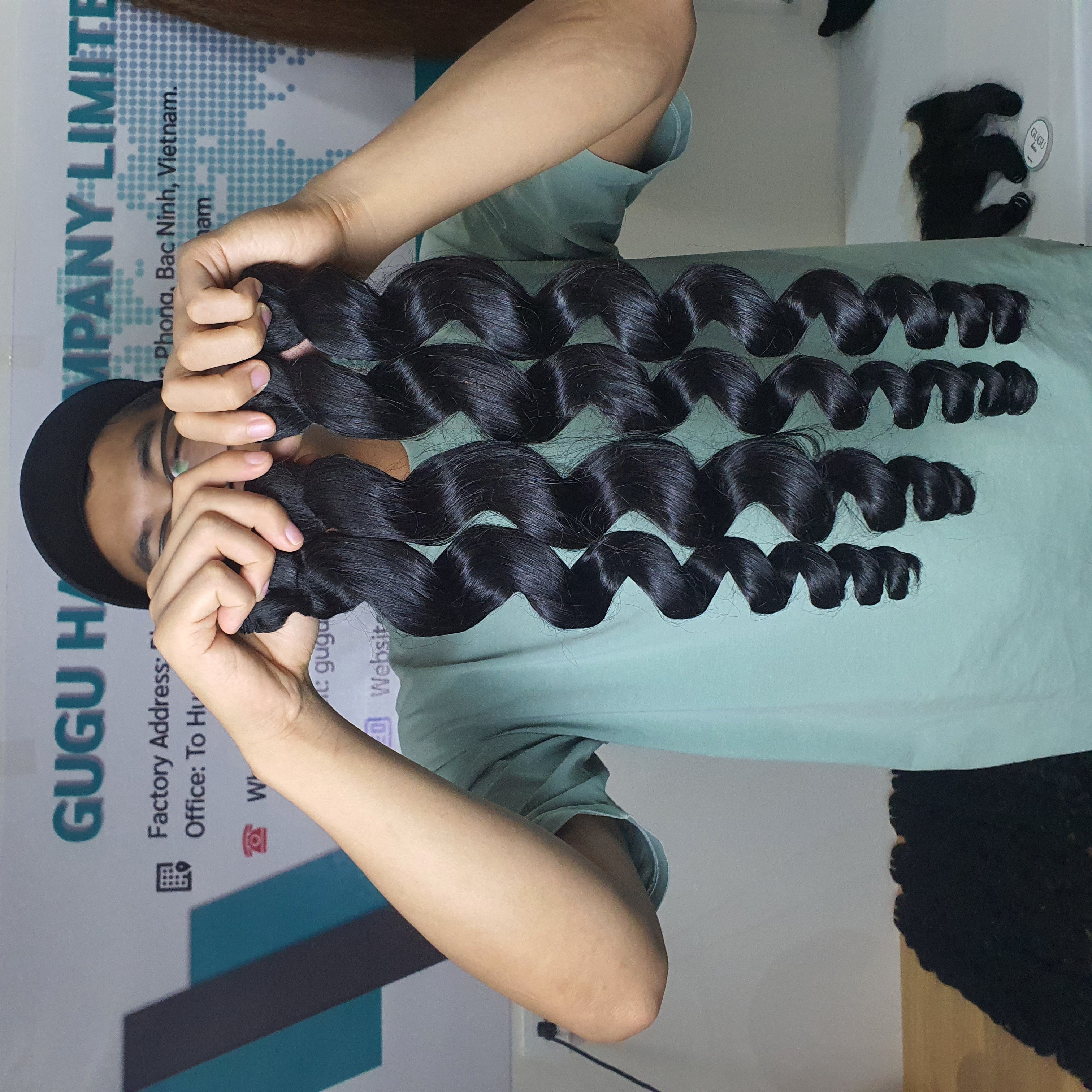 32 inches human hair bundles vietnam loose wave super double drawn raw hair with 5x5 lace Closure