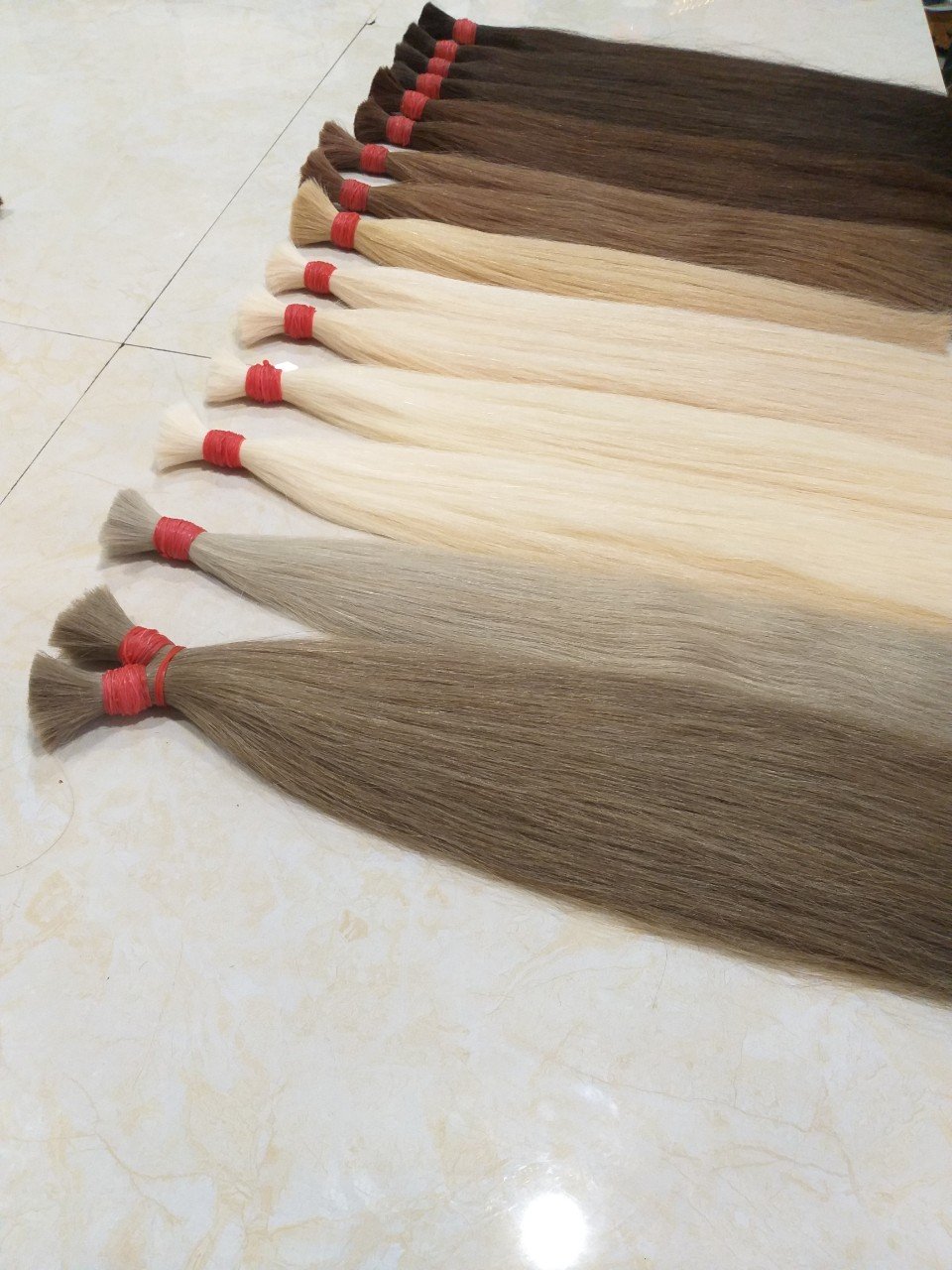 Wholesale Colored & Blond Bulk Hair, Virgin Hair Best Quality No Tangled and Short Hair Contact us for Best Price