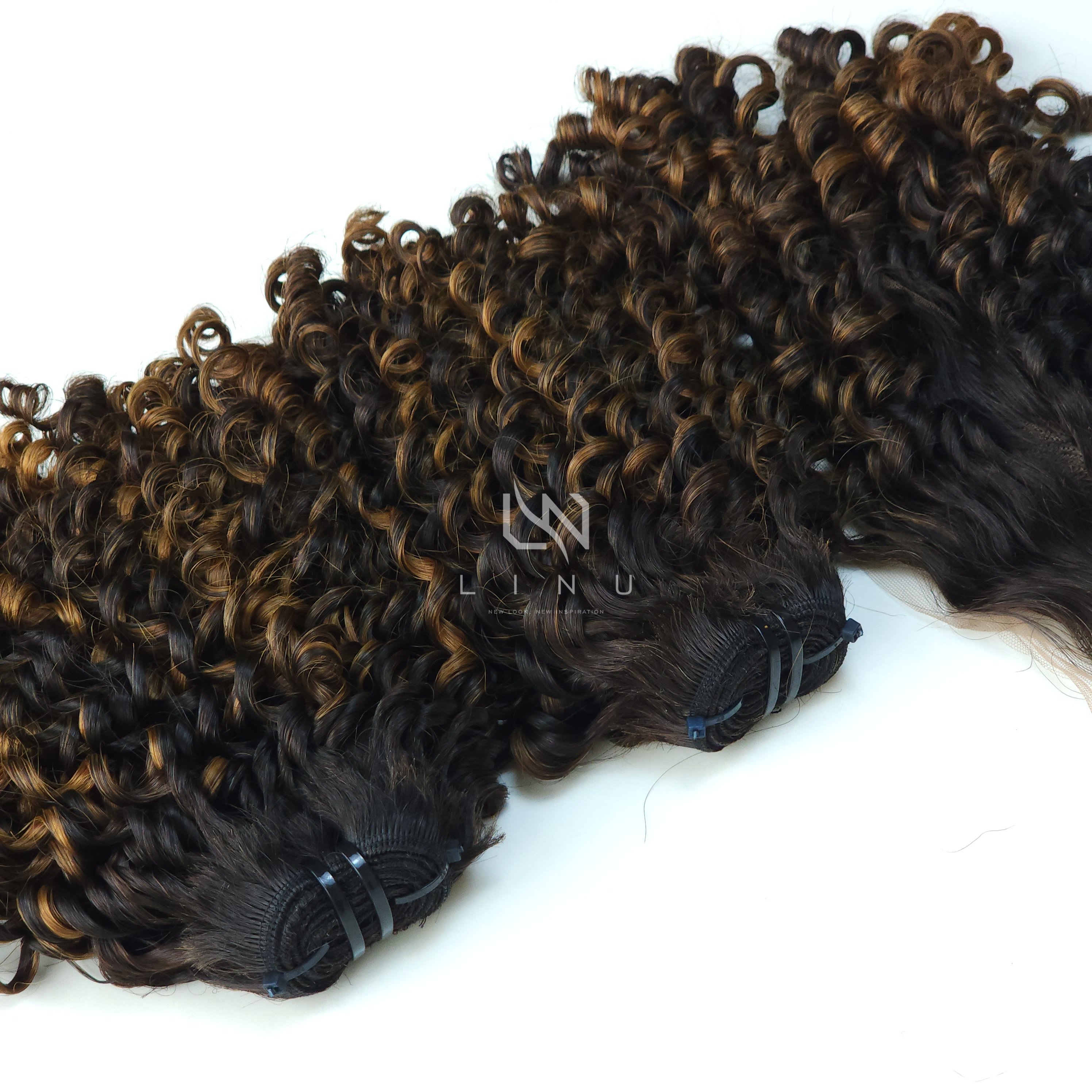 Pixie curly human hair wigs for black women free sample hair bundle vietnamese raw hair extensions color