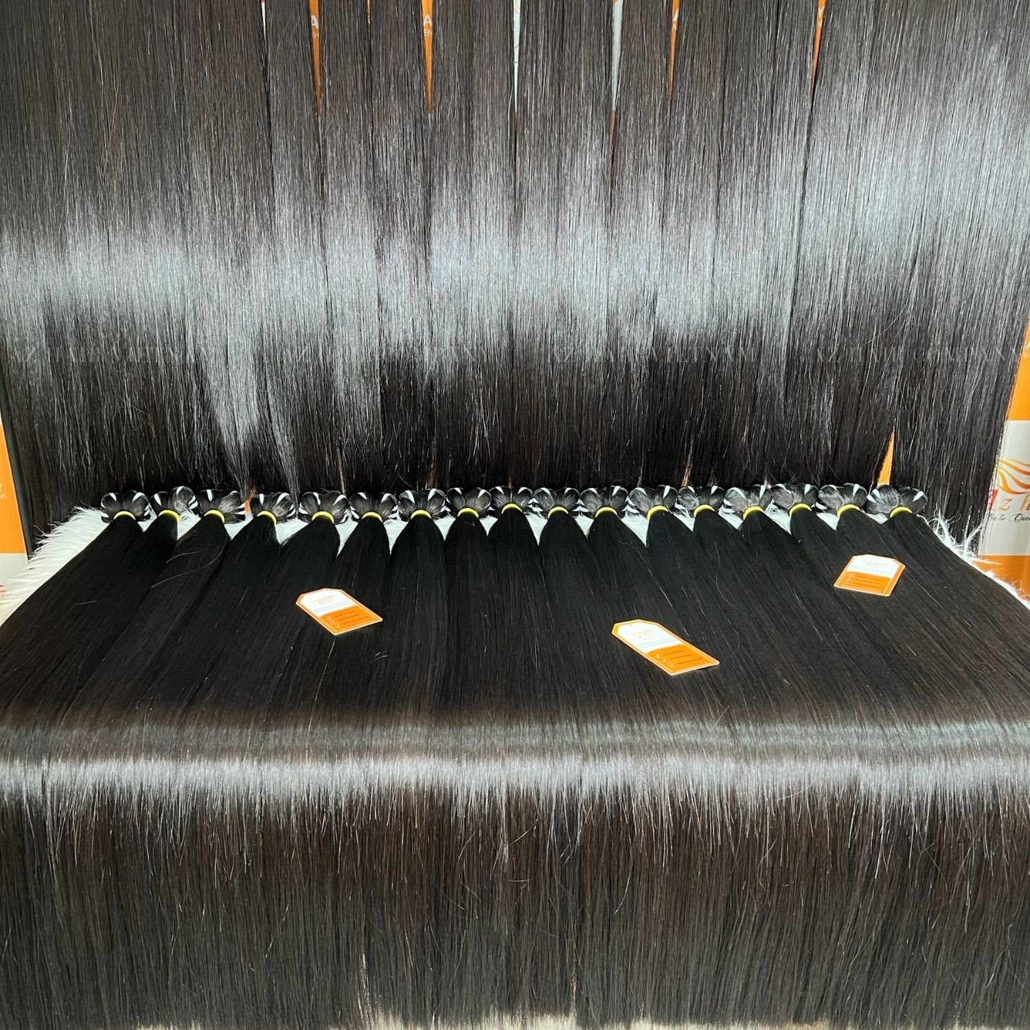 Ready For Shipping Weft Hair Bundles 100% Vietnamese Raw Human Hair Natural Black Color Silky Smooth Full End Thickness No Mixed