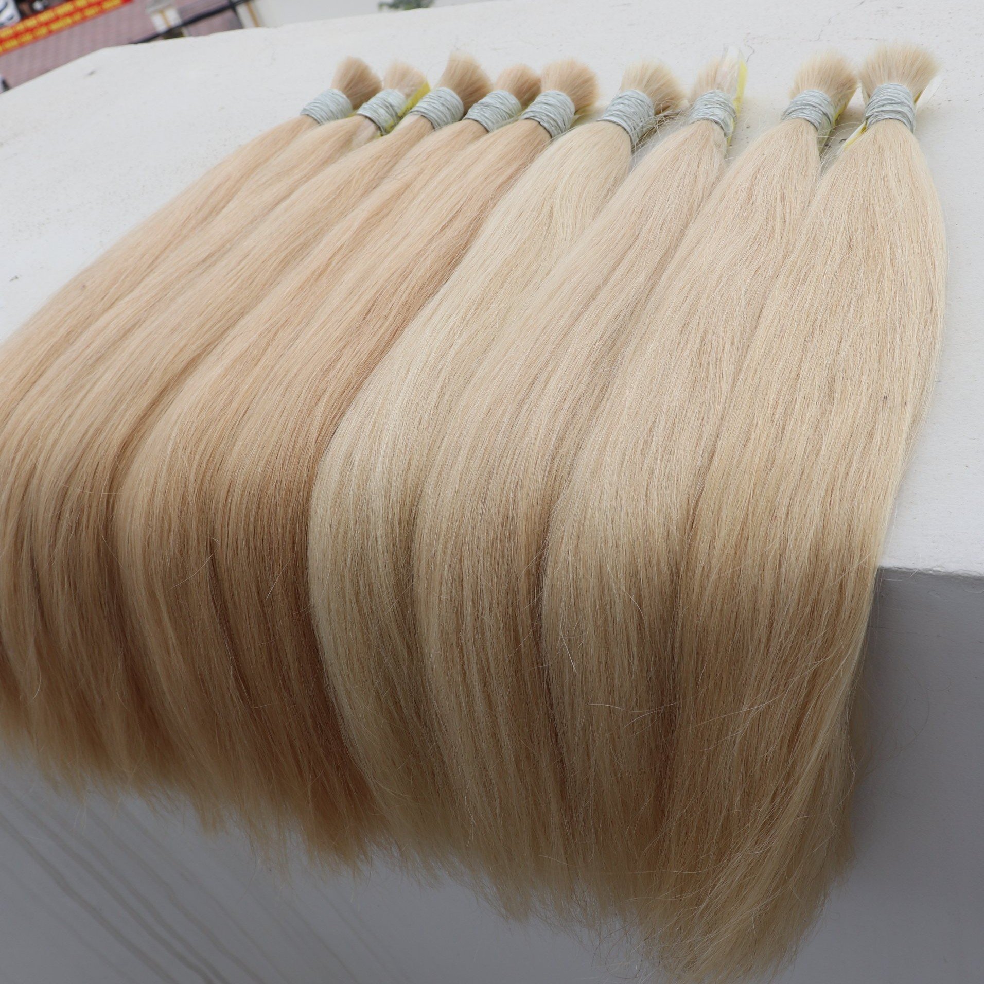 Top Trending Bulk Hair Bundles Straight Ombre Color Raw Vietnamese Hair Cuticle Aligned Hair Extensions