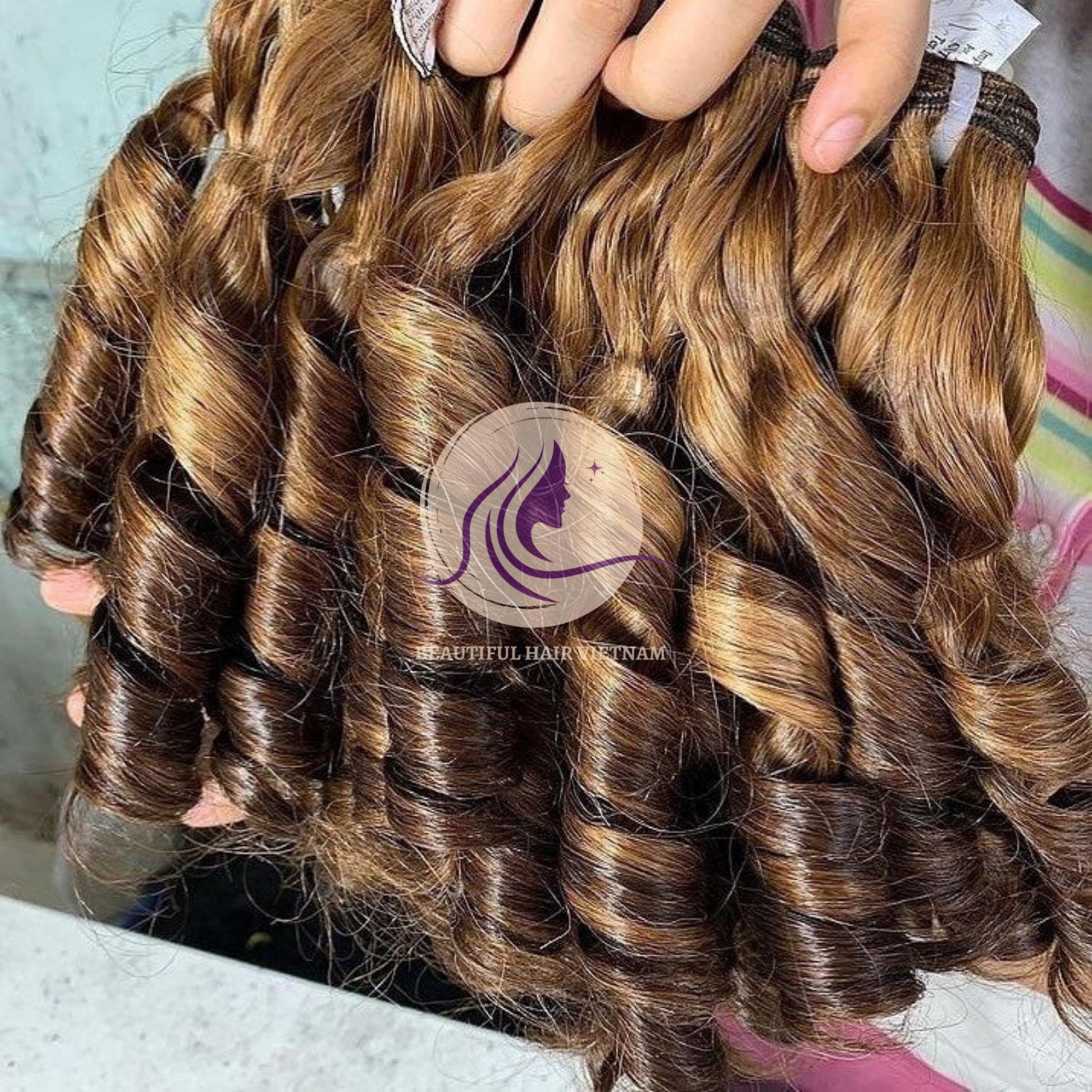 Attractive Cheapest Wholesale Price Pixie Beautiful Texture Human Hair Wigs, Human Hair Extensions Raw Indian Hair