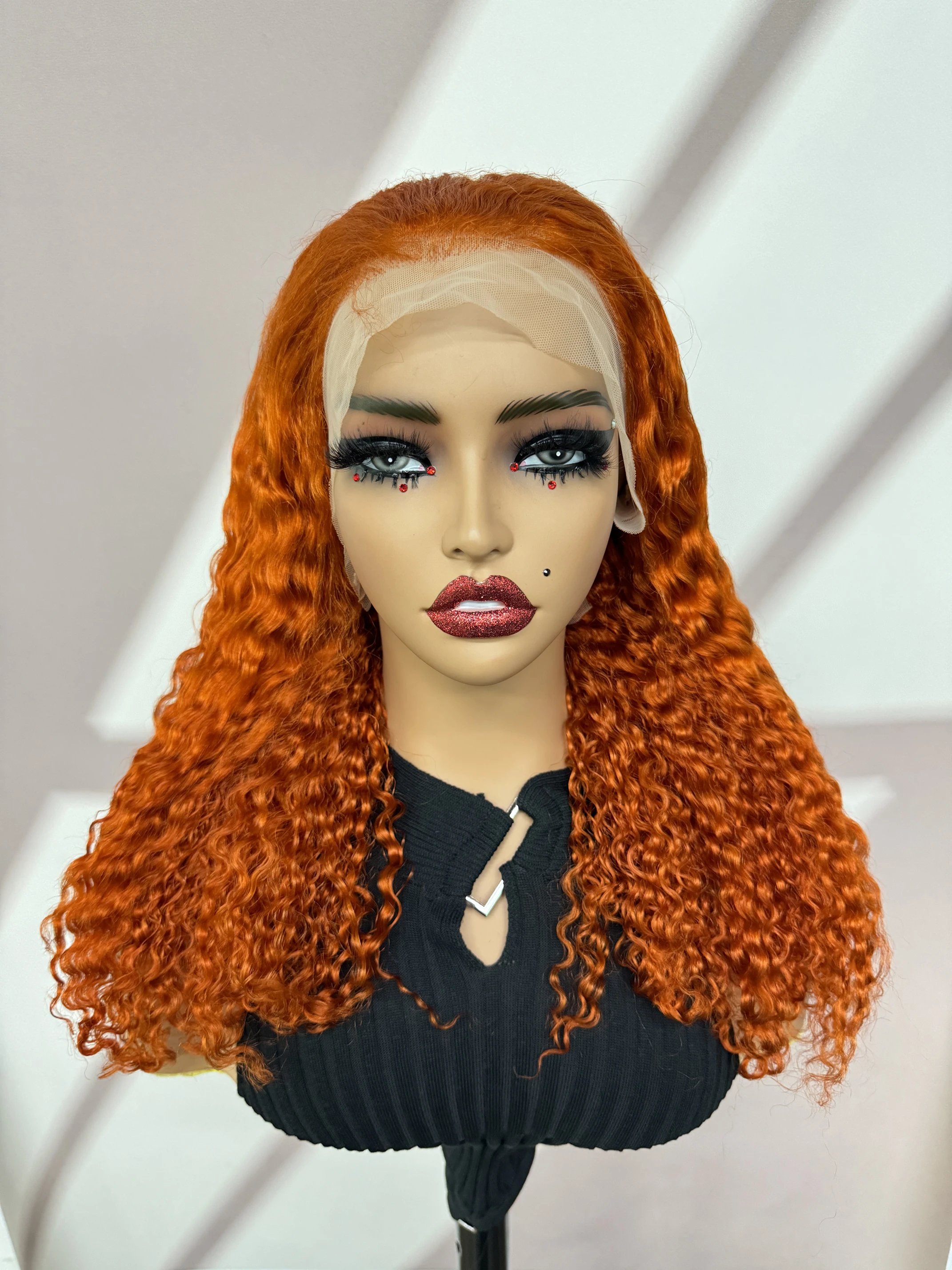 100% Brazilian Remy Hair 250% Density Burgundy Bob Curly Wigs 13x4 Lace Frontal Water Wave Human Hair Wigs for Black Women