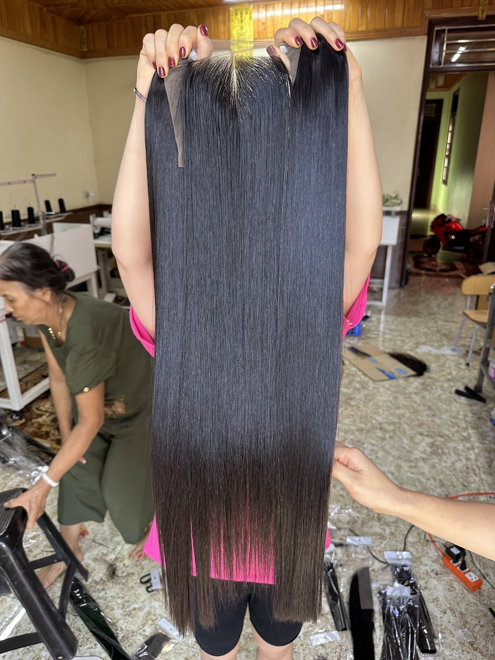 Luxury Bone Straight Human Hair Bundles with Lace Closure Set Silky Straight Hair Vendor Virgin Vietnamese Raw Hair Smooth