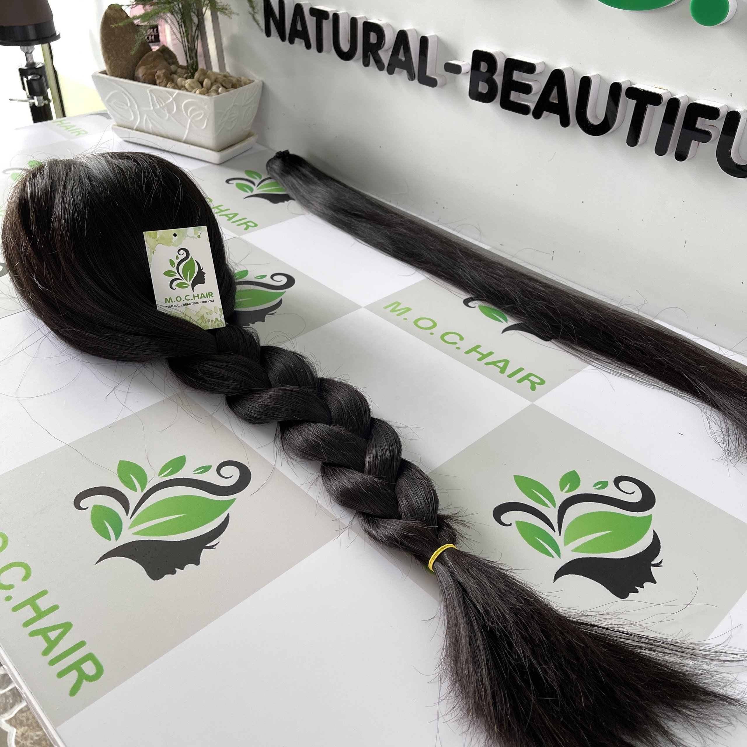 Wholesale 6x6 black full lace pre-plucked women wig 100% vietnamese natural straight human hair bone straight