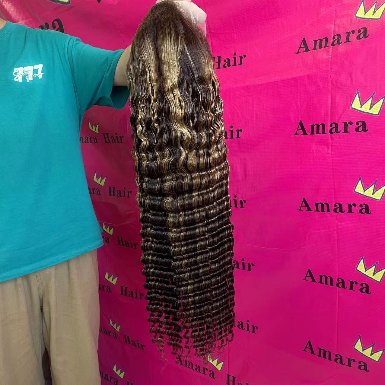 Amara hot selling13x4/6 lace frontal 100 human hair wig highlight color body wave deep wave wholesale supplier fast delivery