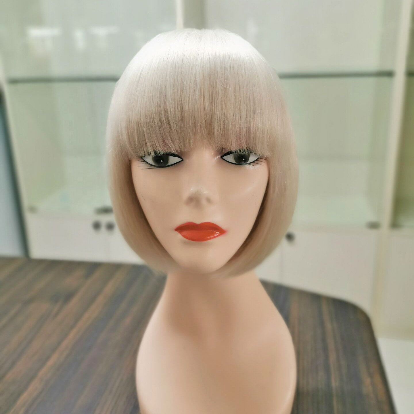 XMH Short Bob Wig With Bangs for Women 10" Platinum Ash Blonde/Brown/Black Straight Real Human Hair Wigs Glueless None Lace Wig