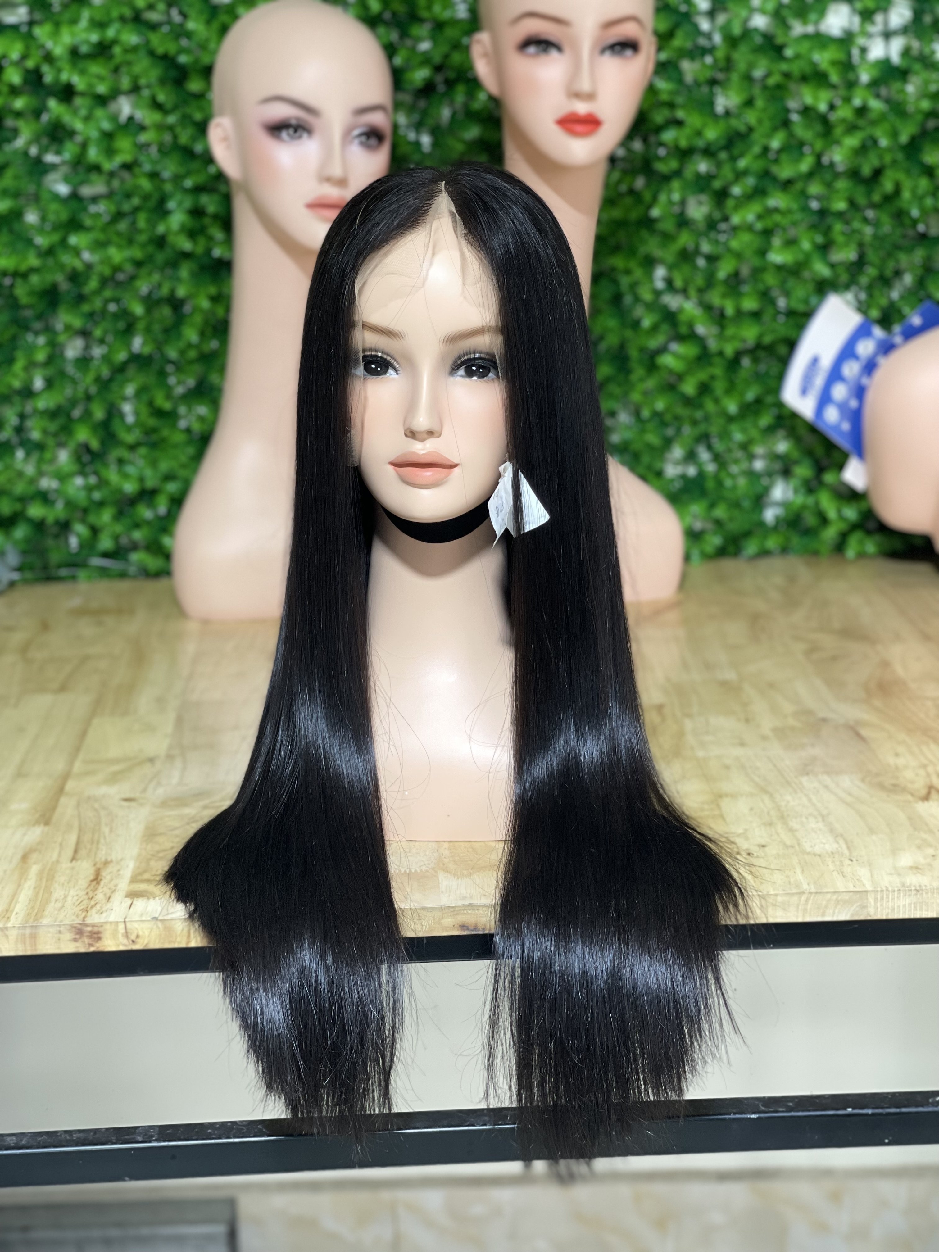 Super High quality Double Drawn 100%Human Hair Wig Straight Wig With HD Lace Frontal Natural Color No Shedding No Tangle