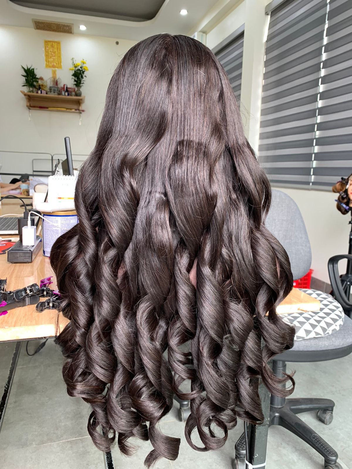 Human hair wig 100% Vietnamese human hair high quality magic bouncy lace front wig for women fashionable color