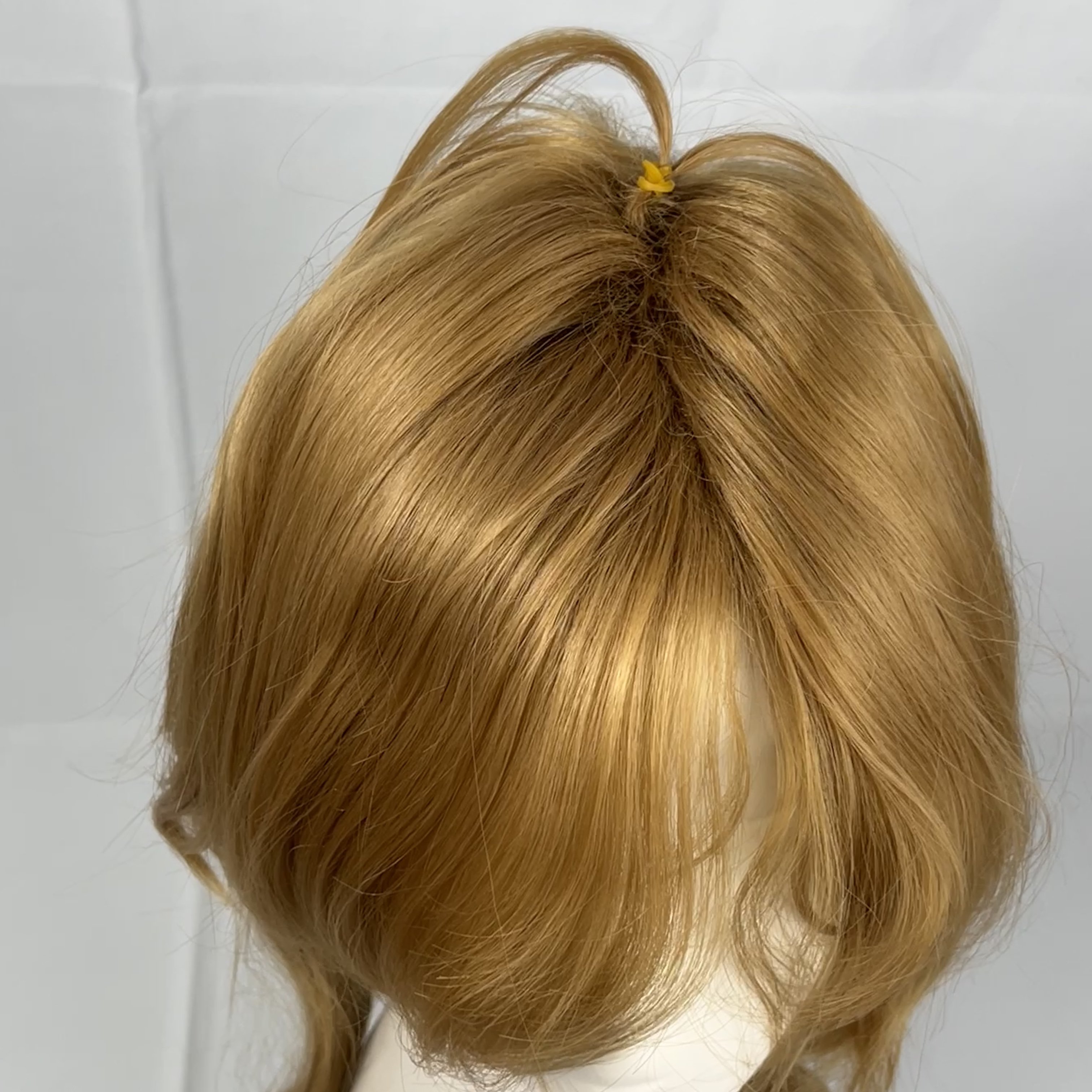 Fashionable wigs