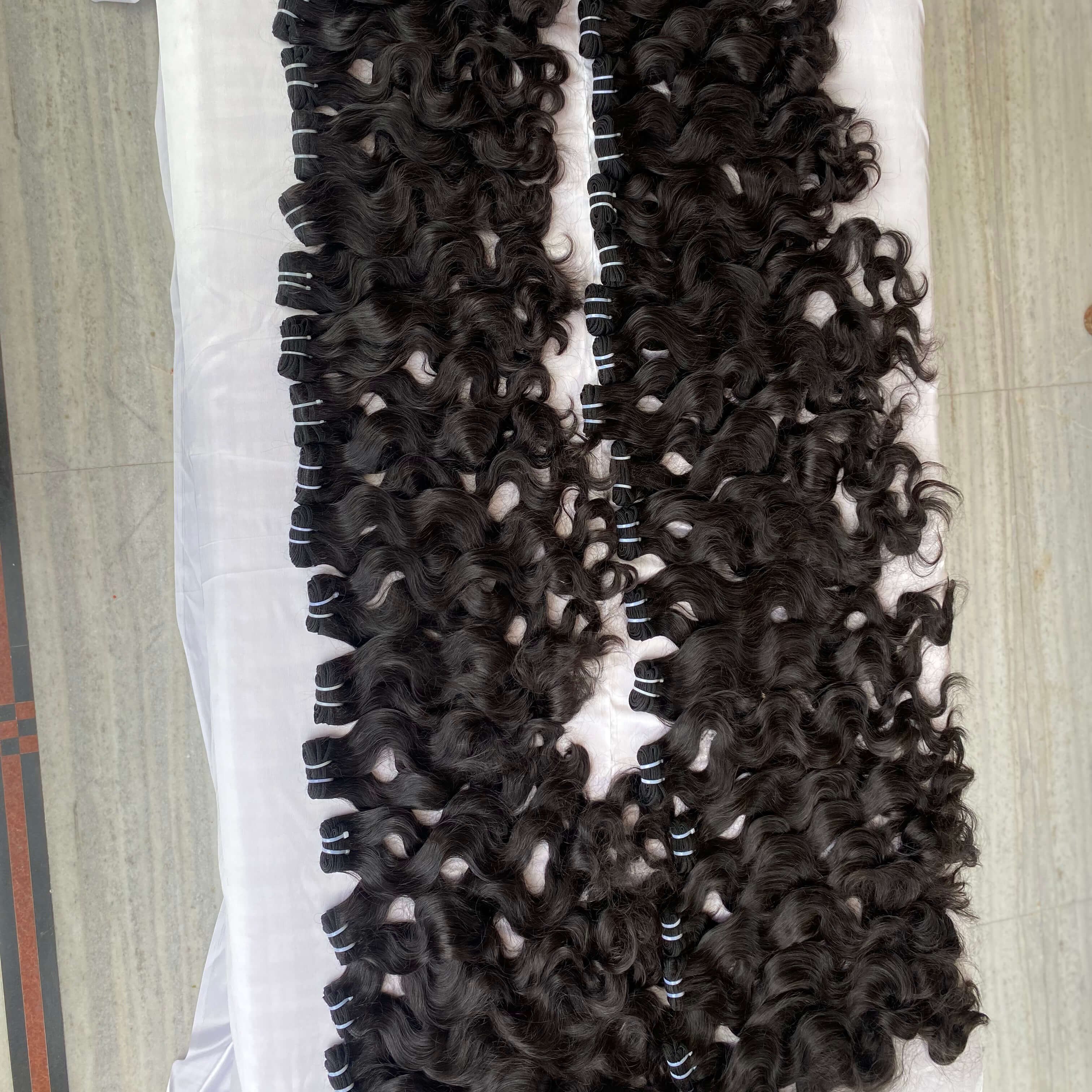 Raw Indian Unprocessed Virgin Hair Vendor,Raw Natural Soft And Silky Human Hair Extension Wholesale Hair Bundles With Closure