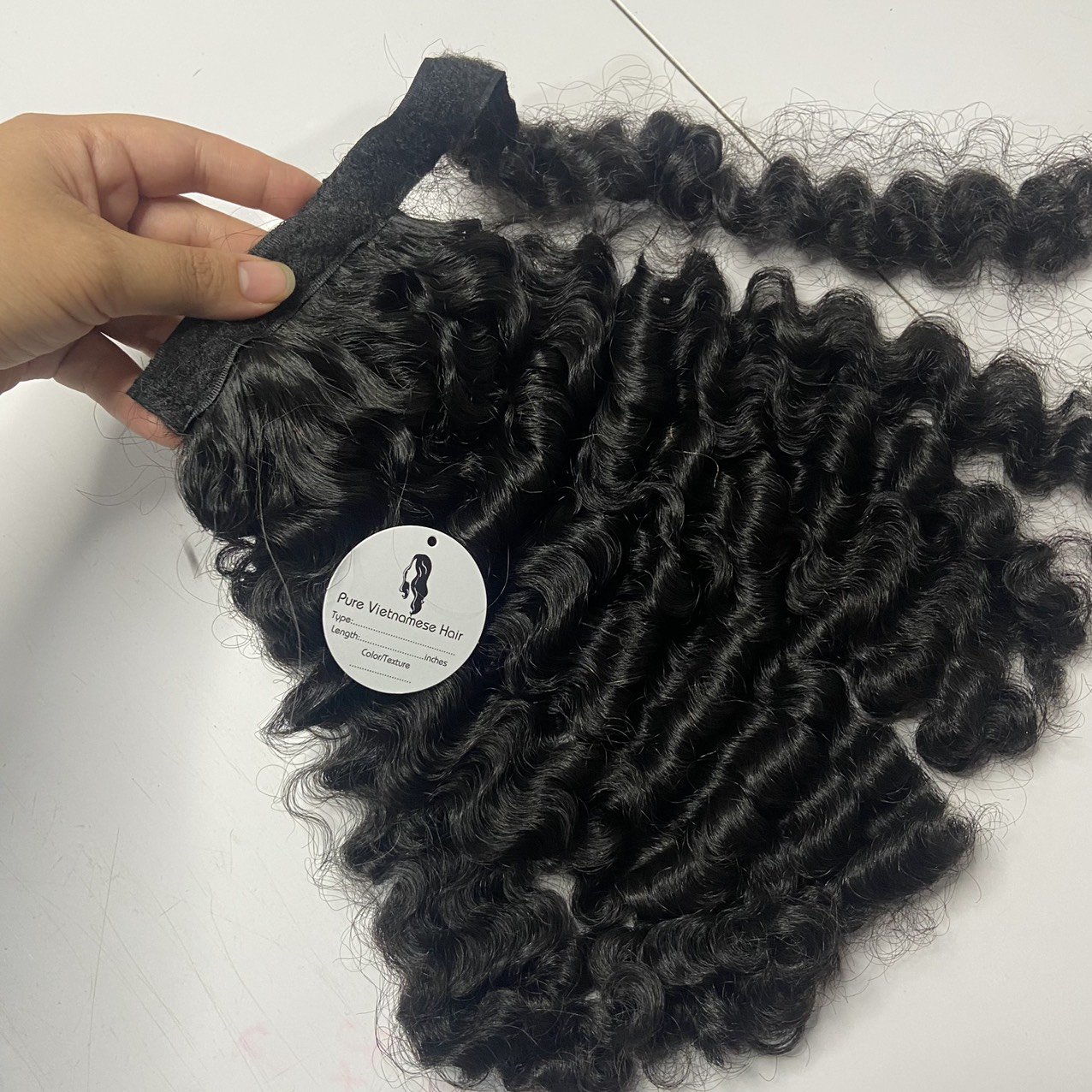 Carefully Selected Strands for Soft Frizz-Free Deep Waves 30 Inches Vietnamese & Indian Human Hair Bundle Raw Material