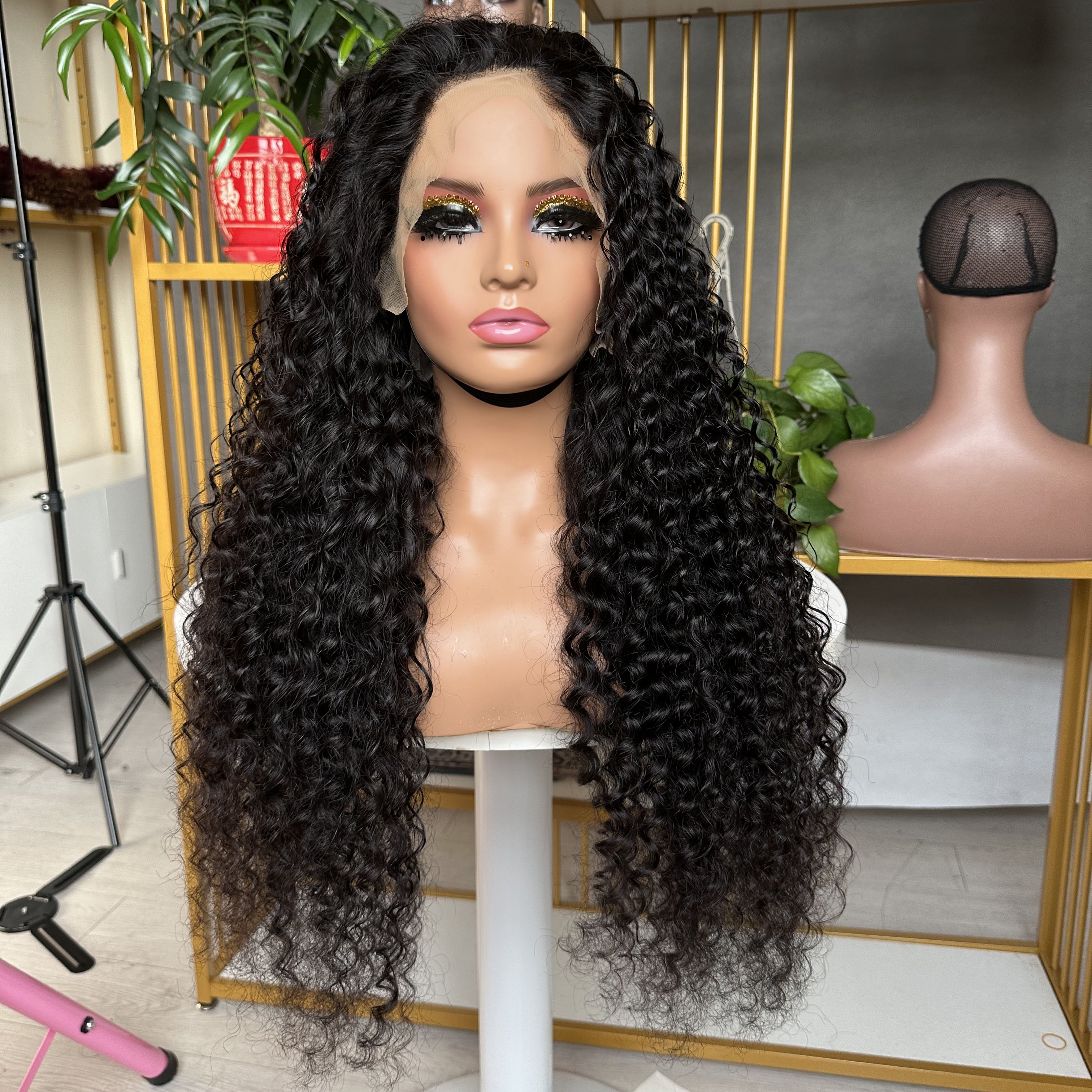 Wholesale Water Wave Virgin Hair 13*4 HD Glueless Lace Human Hair Wig Brazilian Human Hair Hd Lace Front Wigs For Black Women