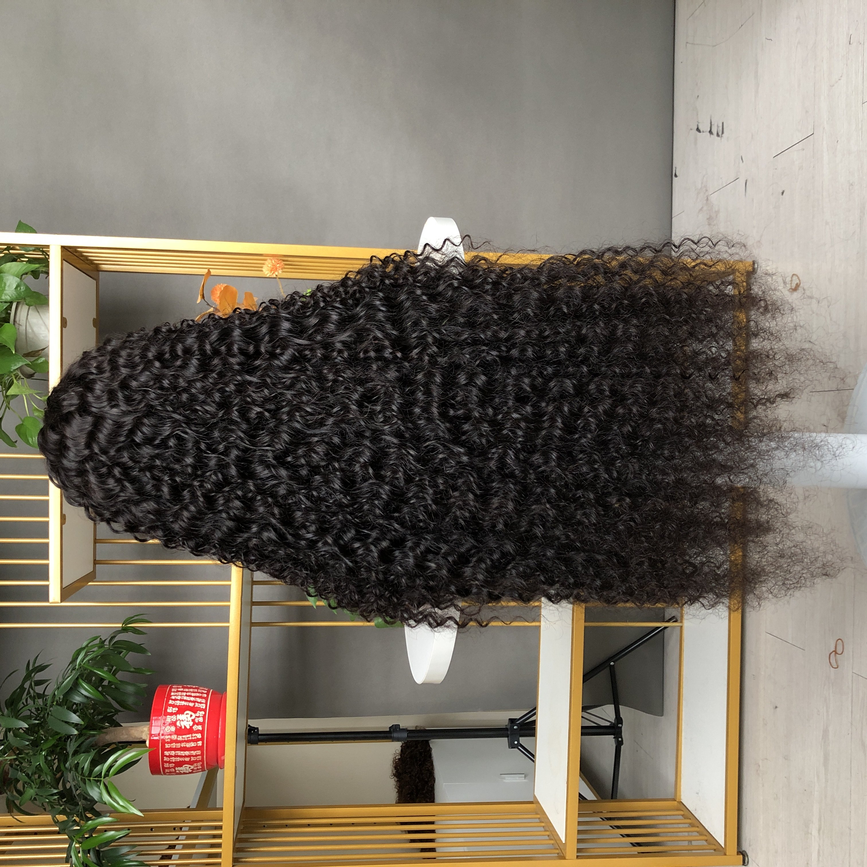 Wholesale Water Wave Virgin Hair 13*4 HD Glueless Lace Human Hair Wig Brazilian Human Hair Hd Lace Front Wigs For Black Women