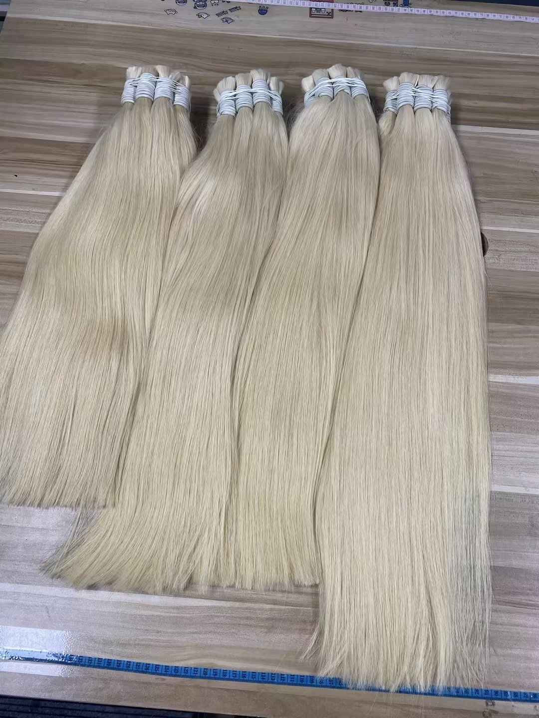 Affordable silky texture hair bulk: 100% human hair, raw natural vendor, remy hair,vietnamese hair.#613 blond