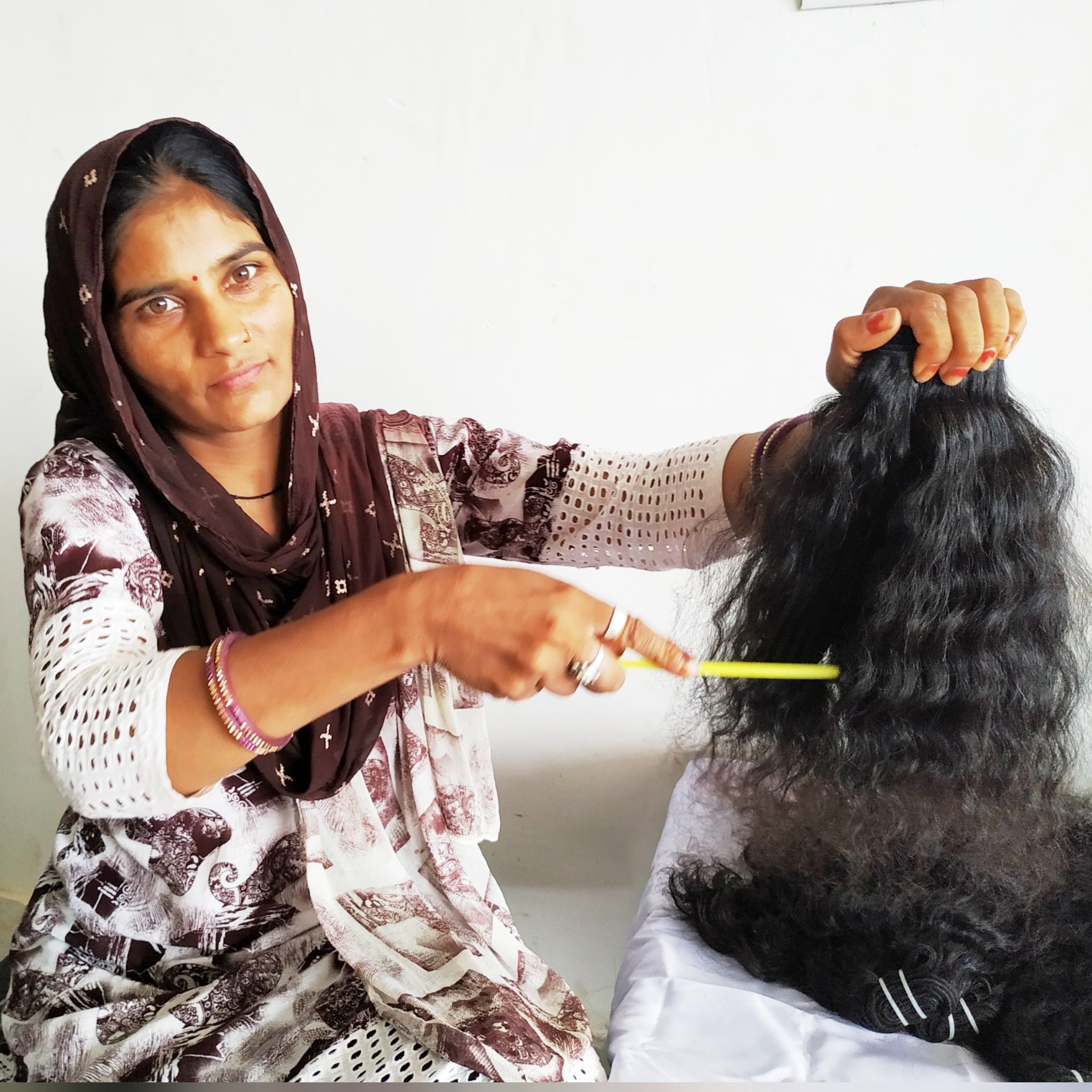 Wholesale raw human hair extensions natural Curly Bundles Raw Unprocessed Malaysian Human Hair Weaving