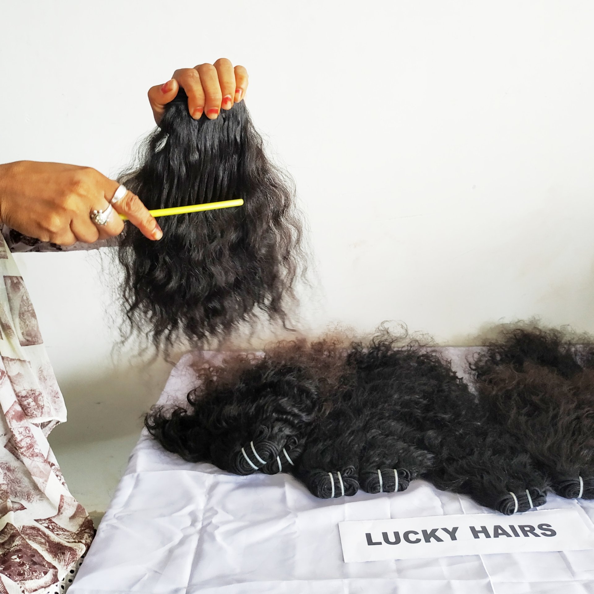 Wholesale raw human hair extensions natural Curly Bundles Raw Unprocessed Malaysian Human Hair Weaving