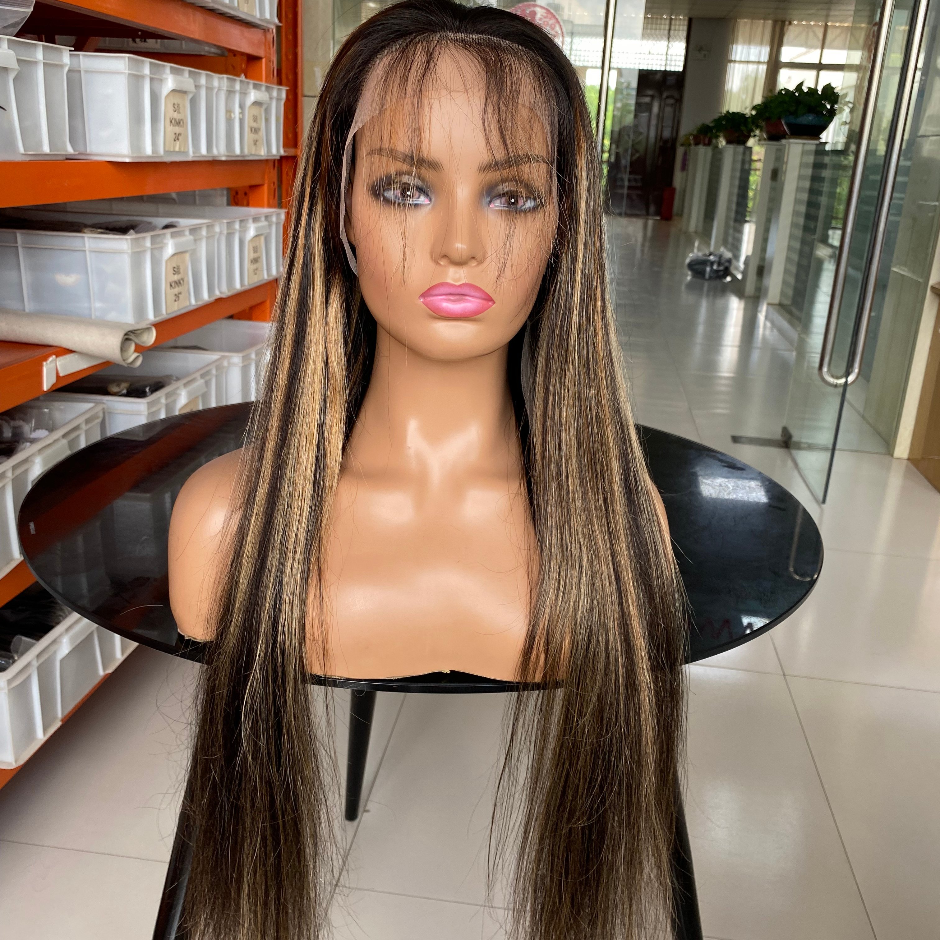 Glueless Bone Straight Human Hair Wigs Highlight Colored 13x4 HD Lace Frontal Wig Pre Plucked Brazilian Human Hair Wig