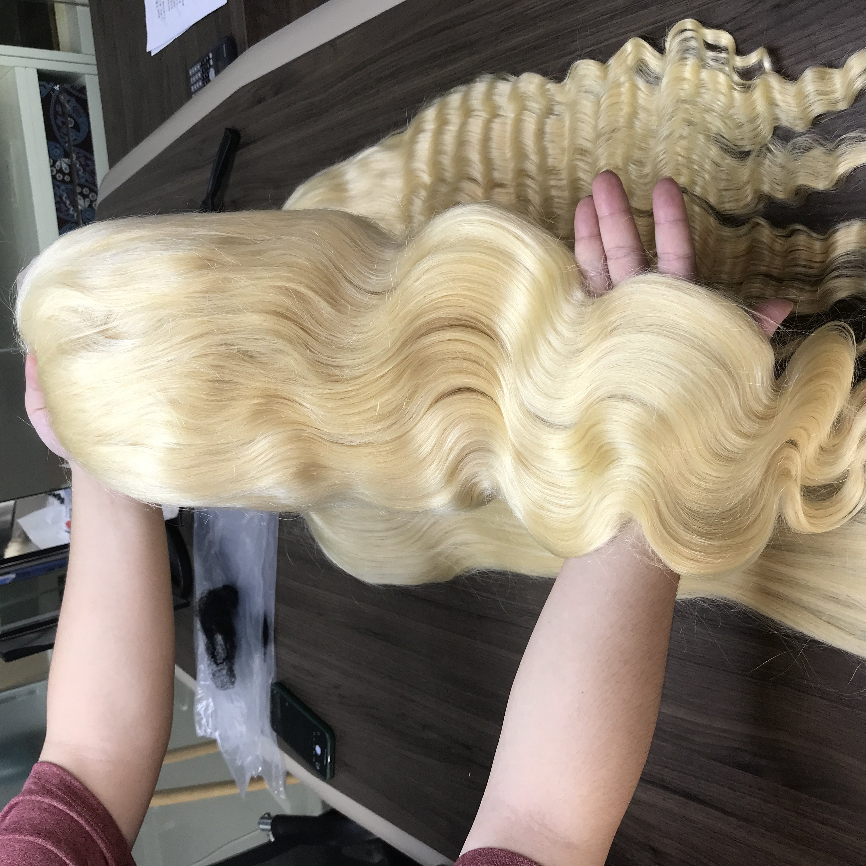 Free Sample Black Women Cuticle Aligned 613 Blonde Colored Lace Closure Front Human Hair Wigs