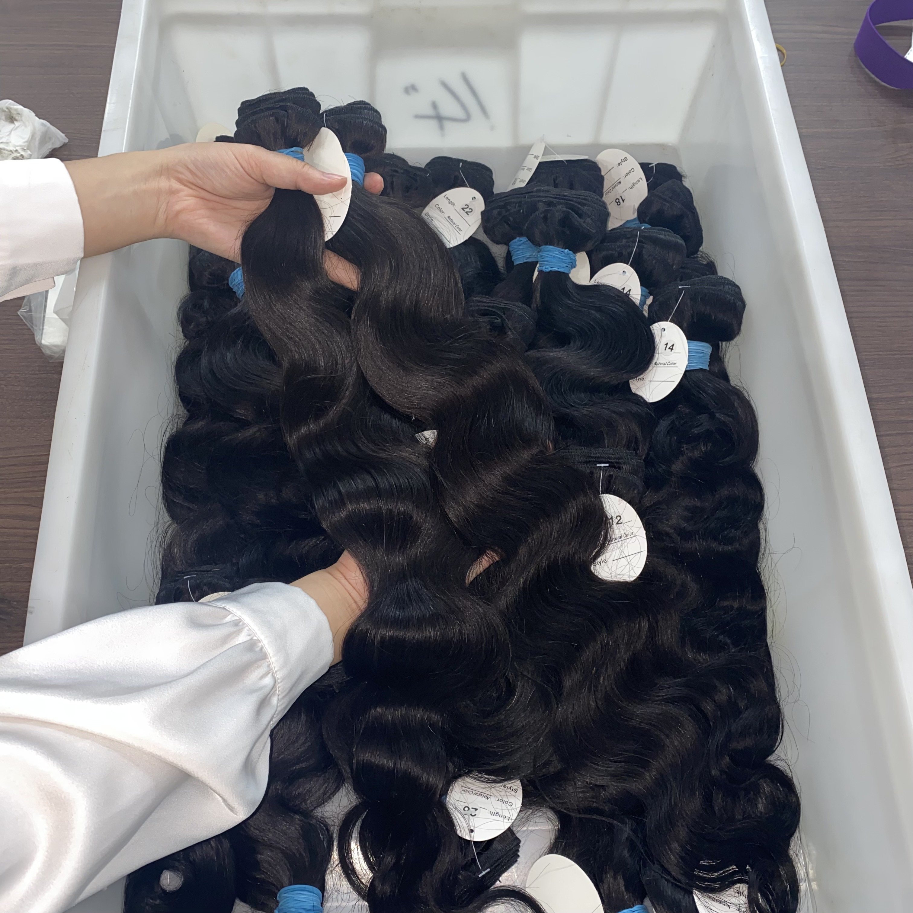 Blue rubber band mink virgin brazilian hair bundle virgin cuticle aligned blue band hair 100% human hair with Hd closure
