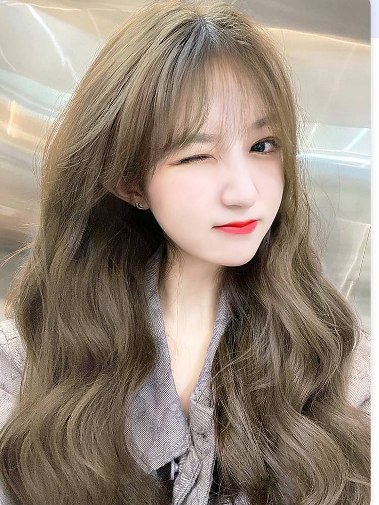 Wig female long curly hair, big wave air bangs round face simulation net red long hair is realistic and fluffy, naturally full