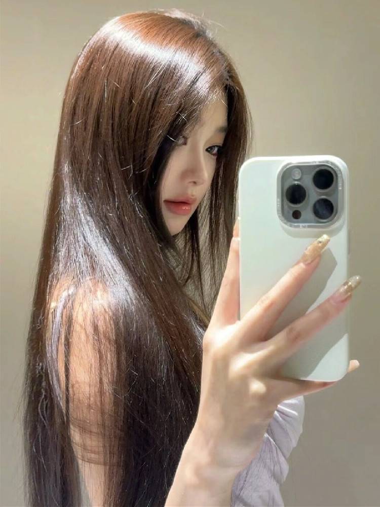 Wig female long hair lolita natural long straight hair fashion new models are divided into bangs and sunny sweet age reduction full sets
