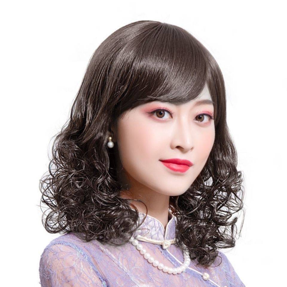 Wig Momsurdium Middle -aged Middle -aged Mother's Fashionable Temperament Qi Liu Hai Natural Fluffy Face Sleeping Full Crossing the Full Set
