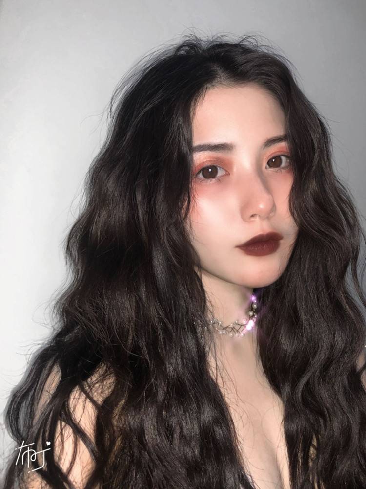 Wig female long hair fashion net red divided bangs wool roll long curly curly hair natural fluffy corn hot full set