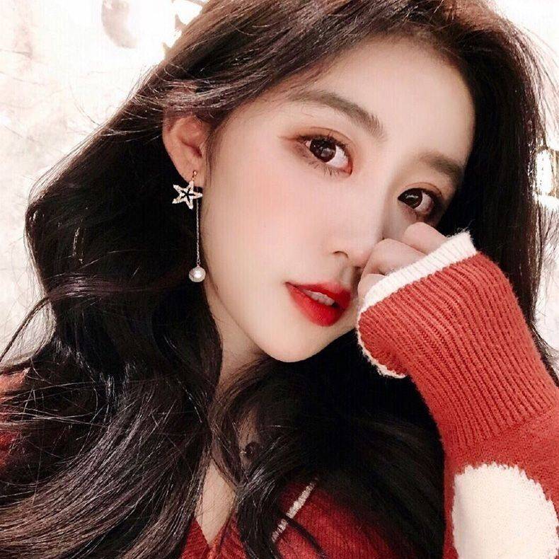 Women's middle hair long curly curly hair fashion natural sweet and lovely China bangs and bangs pine face long hair wigs in the face