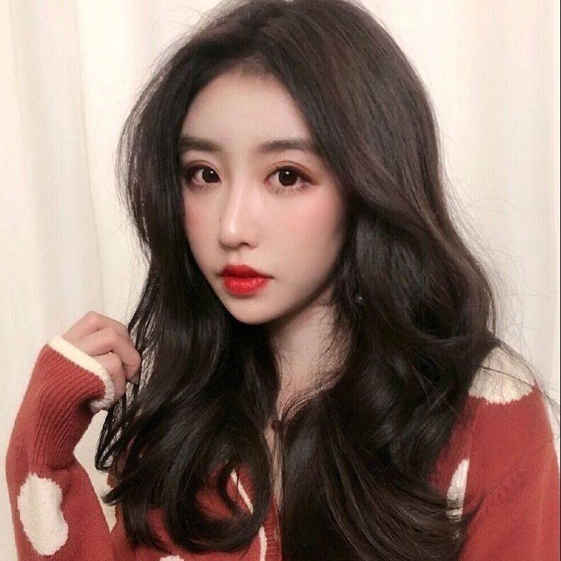 Women's middle hair long curly curly hair fashion natural sweet and lovely China bangs and bangs pine face long hair wigs in the face