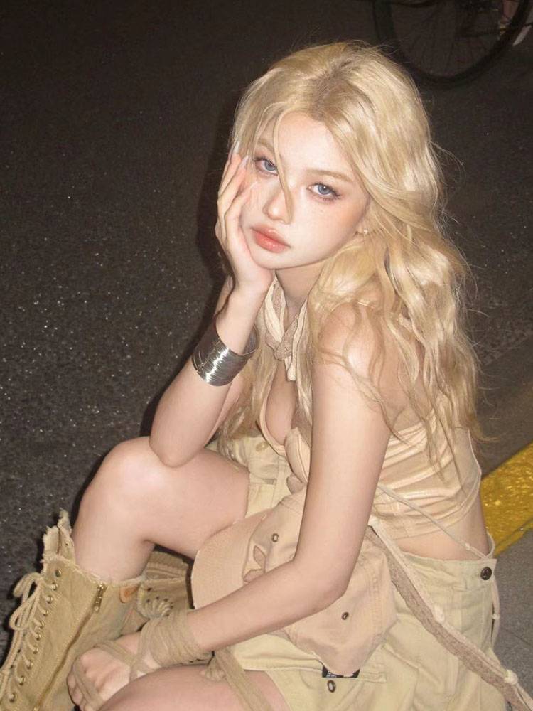 Dimension wig female long curly hair big waves of natural fashion and age -reducing lolita daily light golden color whole wig