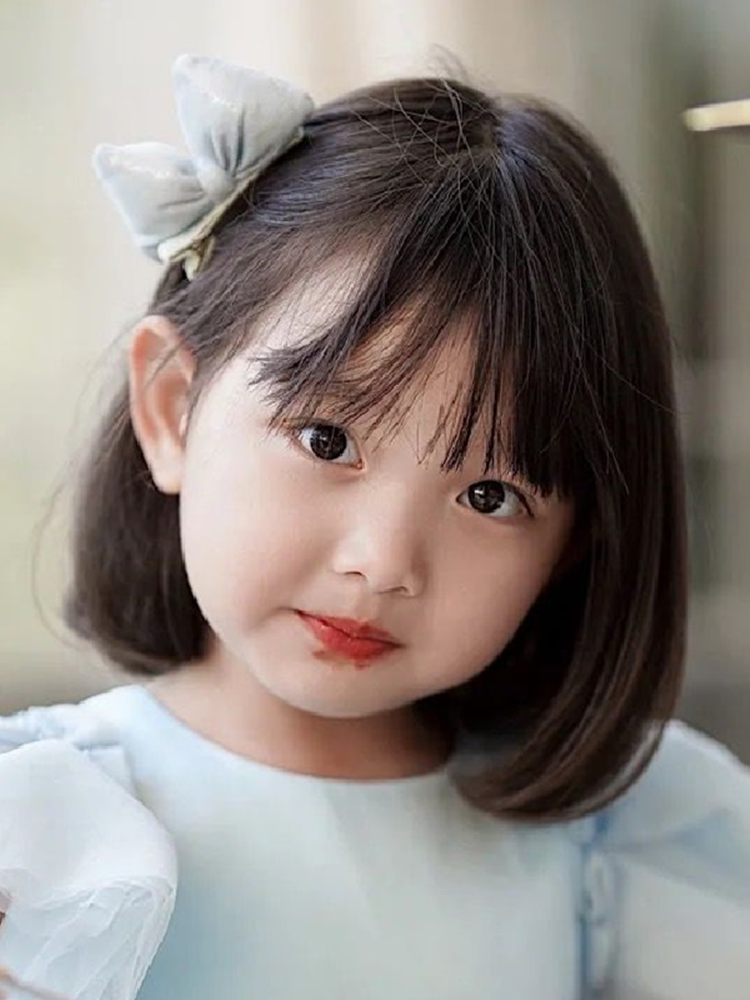 Children's wig girl short hair Bobo head air bangs natural fashion model taking pictures daily photo full set