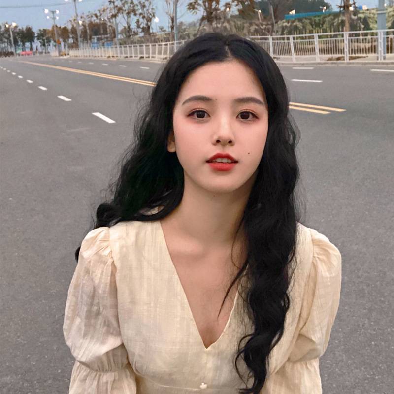 European Avady Fiber False Hair Girls Divided into Liu Hai Corn Perm and long curly hair Water ripples a cross -border export