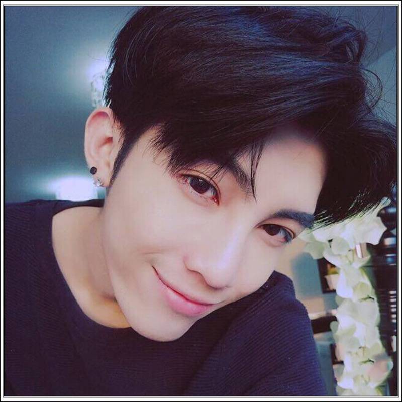 The manufacturer is divided into bangs men's wig full -handed new black short hair Europe and the United States Amazon eBay