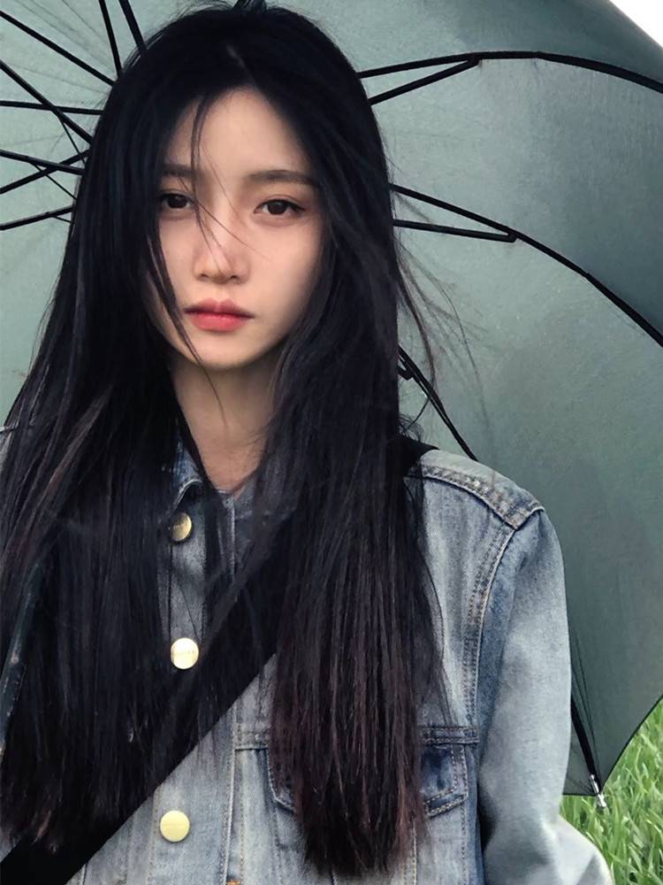 Mid -split wig female long straight hair natural simulation fluffy Japanese white round face fashion new full top full set style