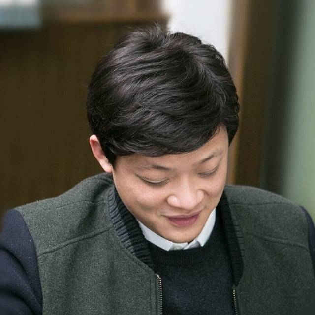 The whole male wig really hair middle -aged and elderly wig Men's short hair father bald wig Men's oblique Liuhai wig chemotherapy