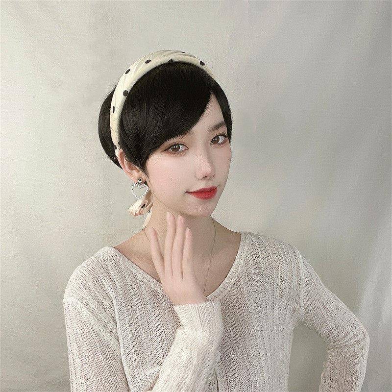 Japan and South Korea wig women's high -temperature silk short straight hair diagonal bangs mechanism buckle network full header fashion short discovery goods