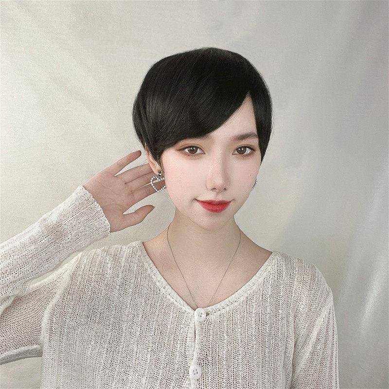 Japan and South Korea wig women's high -temperature silk short straight hair diagonal bangs mechanism buckle network full header fashion short discovery goods