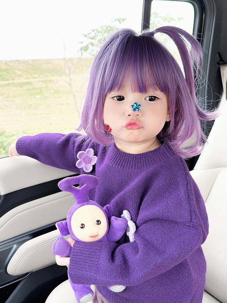 Purple children wig girl slightly tilted short hair, cute baby takes pictures full set of model model shooting top