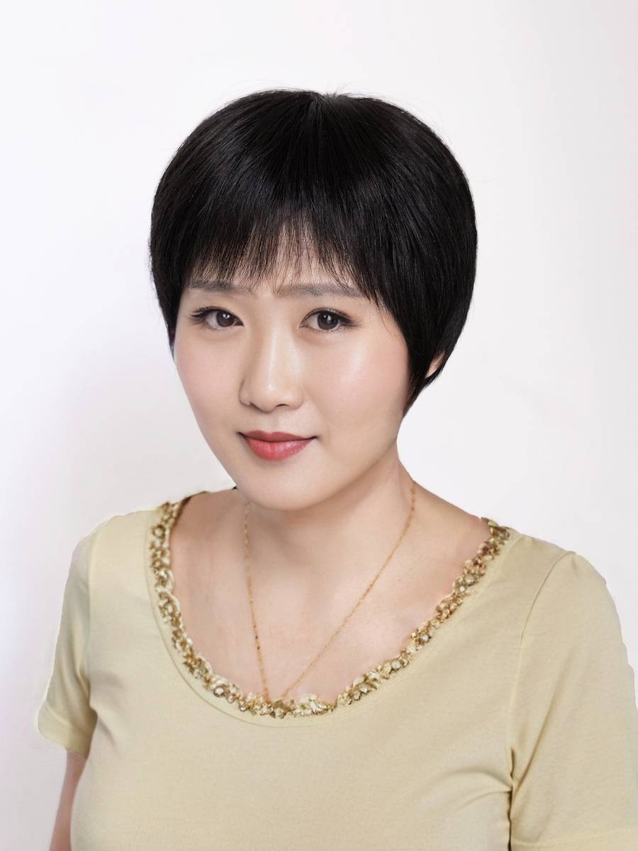 Middle -aged and elderly mother wig black short hair full head set chemotherapy head pseudo -sleeve jacket light natural true hair