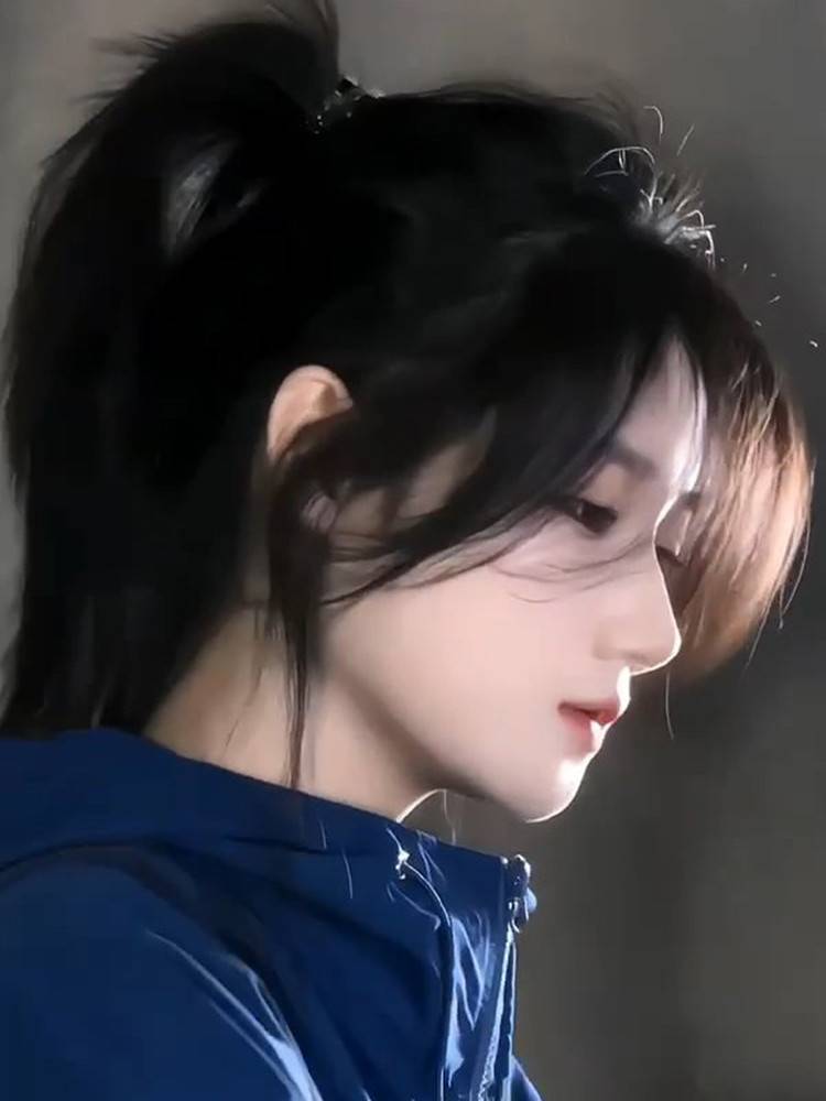 Wolf tail wig Men and women's short hair natural Japanese catfish head Korean version of handsome anime cos whole wig