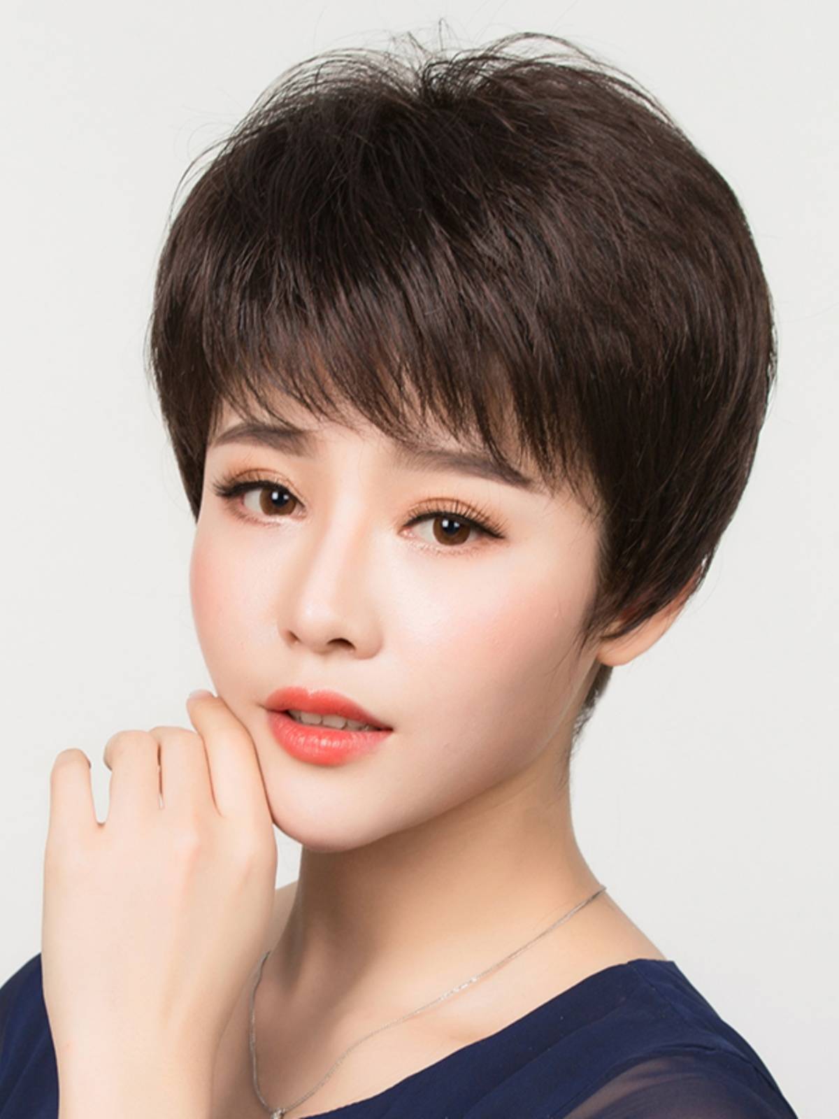 Middle -aged and elderly wigs send mothers to prevent real hair, ladies full set, fluffy, natural realistic fake hairdressers