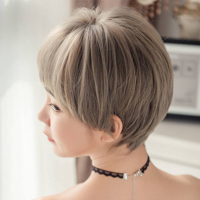 Factory direct selling two -dimensional dogs and bangs wigs, short hair, realistic grandma gray bobo hood upgrade big scalp