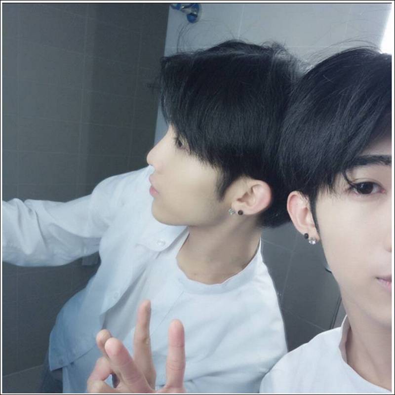 The manufacturer is divided into bangs men's wig full -handed new black short hair Europe and the United States Amazon eBay
