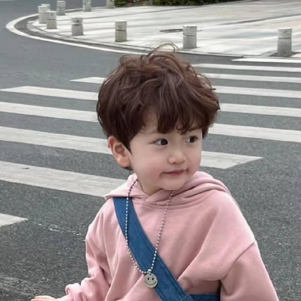 Children's short hair men's short hair handsome fashion tin foil hot, fluffy, natural breathable daily camera style full set