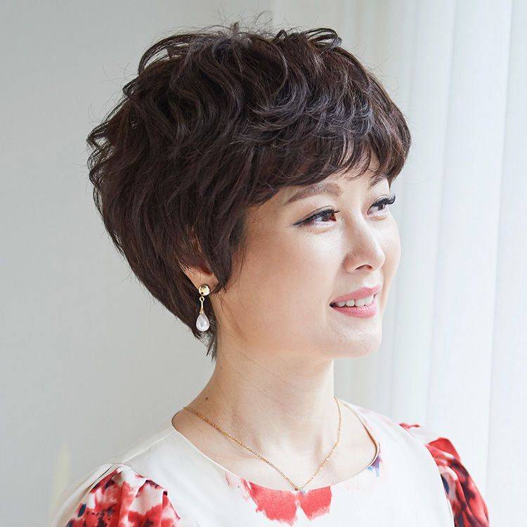 Ferry hair female short hair is naturally fluffy and full short curly hair mid -time mother overall full wigs of all -headed hair