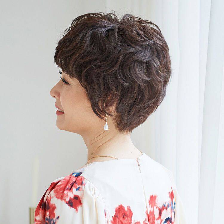 Ferry hair female short hair is naturally fluffy and full short curly hair mid -time mother overall full wigs of all -headed hair