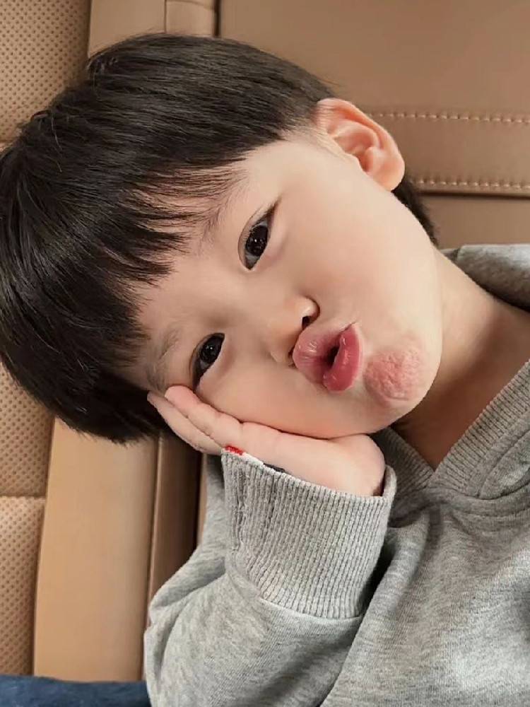 June 1st Children's Wig Men's Japanese Fashionable Short Hair Daily Photo Style Style naturally realistic full set